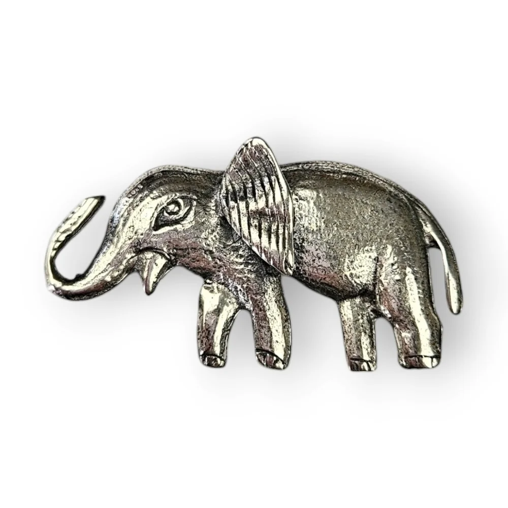 Vintage Sterling Elephant Brooch Brookraft Lucky Brushed 925 Silver 1940s 2